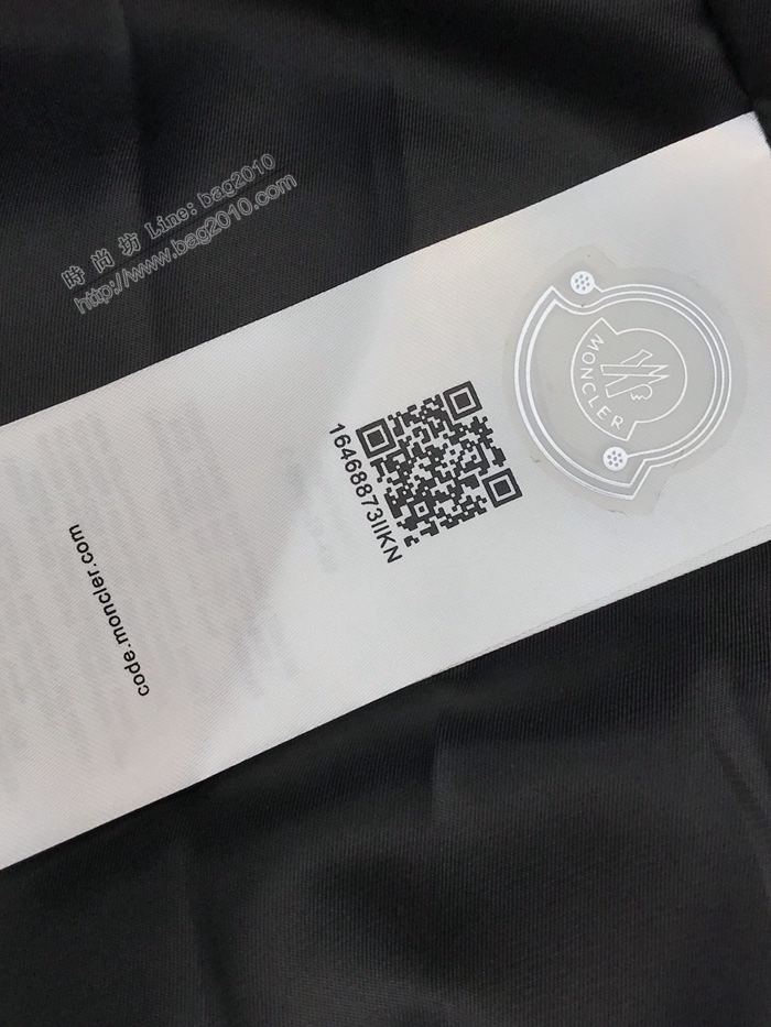 Moncler男裝 蒙口2020新款插肩撞色穿羽絨服 Moncler男士秋冬外套  ydi3159